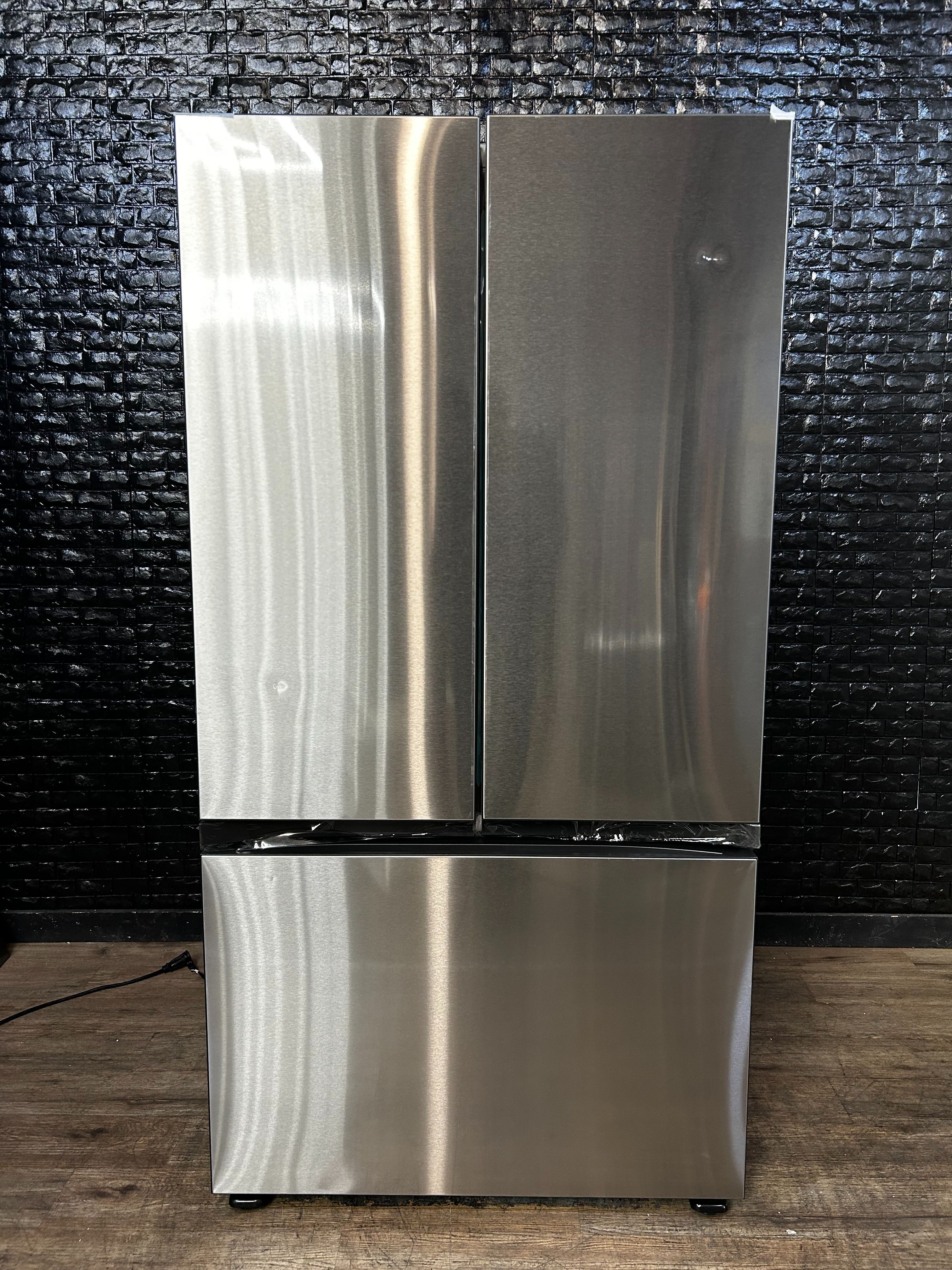 SAMSUNG BESPOKE REFRIGERATOR w/WARRANTY! R2832A