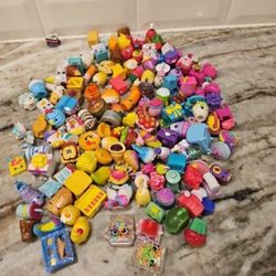 SHOPKINS Lot of 15-Random Characters-No Duplicates Mixed Seasons-Great Cond-USED