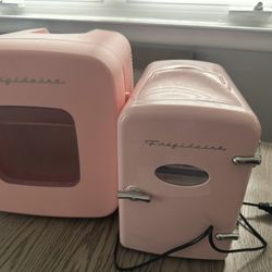 Frigidaire Mini Fridges 
