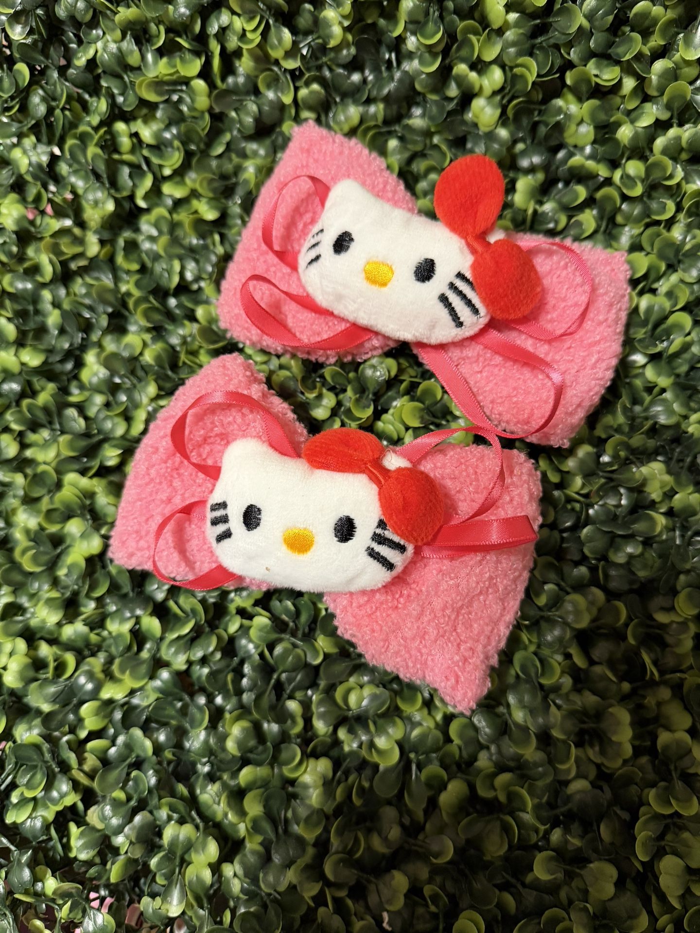 Hello Kitty Hair Bow (2 For $5)