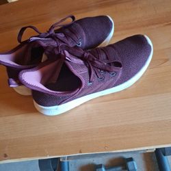 Adidas Tennis Shoes Size 8