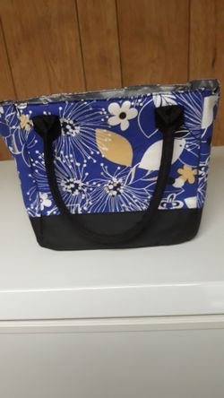 Small Insulated Tote w Double Snap &Double Handles