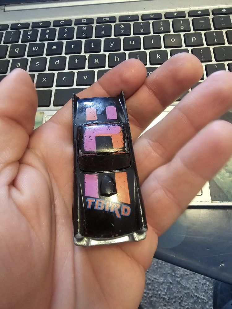 T Bird 1977 Hot Wheels Car