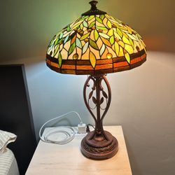 Good condition like new Tiffany lamp! Just $85