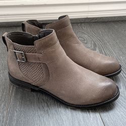 Abeo Yana Zip Up Leather Ankle Boots