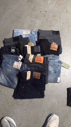 Men 10 pair of jeans