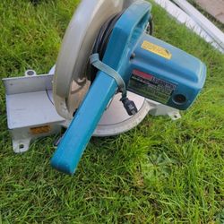 Makita 10 In Mitter Saw 