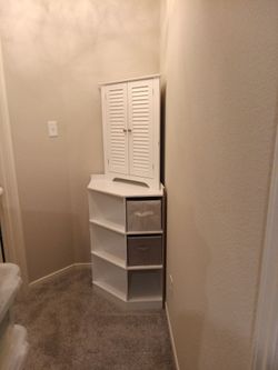 Corner shelves