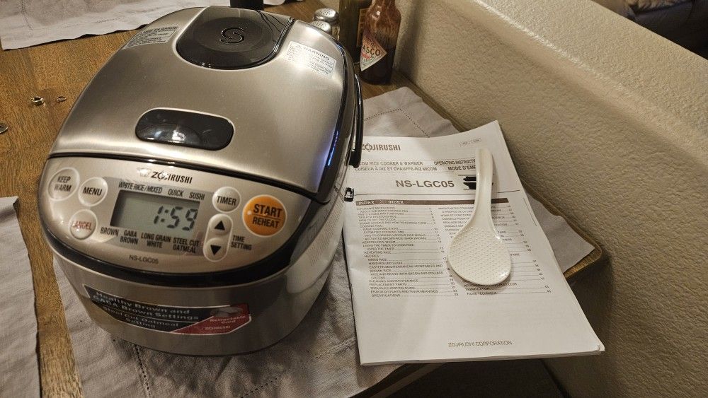 Zojirushi Micom 3-Cup Compact Size, Multiple Settings, Stainless Steel Made, Built-In Retractable Power Cord and Easy to Transport Rice Cooker and War
