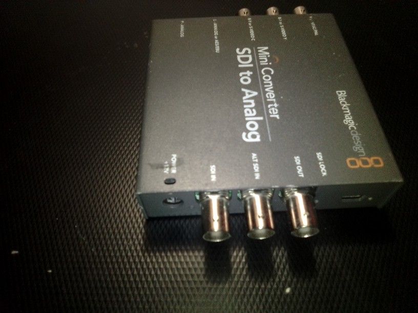 BLACKMAGIC. SDI TO ANALOG