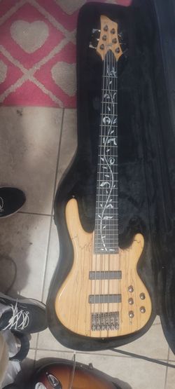 Custom  6 string