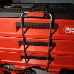 Milwaukee
PACKOUT 22 in. Modular 3-Drawer Tool Box with Metal Reinforced Corners