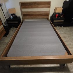 Frontier 1597 Wood Panel Queen Bed Frame
