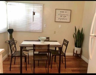 5 pc Dinning Table Set contemporary