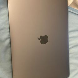 Mac Book Pro Mid 2019
