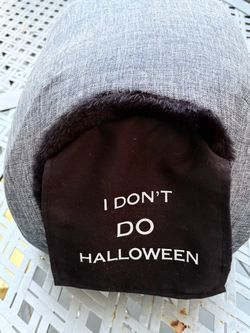 Pet Cave Bed – I Don't Do Halloween