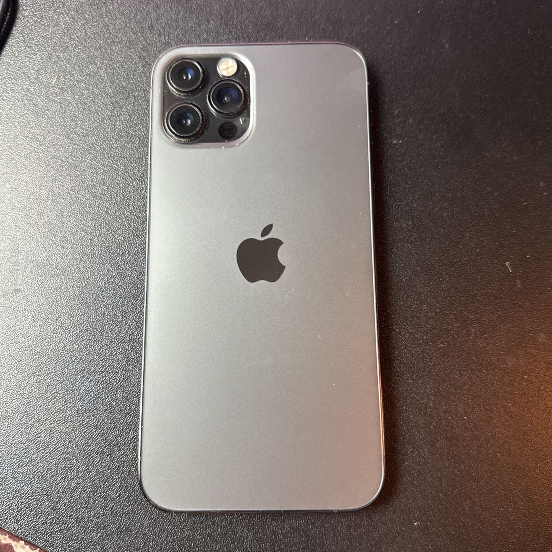 iPhone 12 Pro 128 Go – bon état – 750 DT