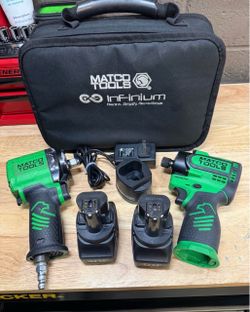Marco stubby electric 1/4 Driver and 3/8 Air Impact  Package with battery’s and case