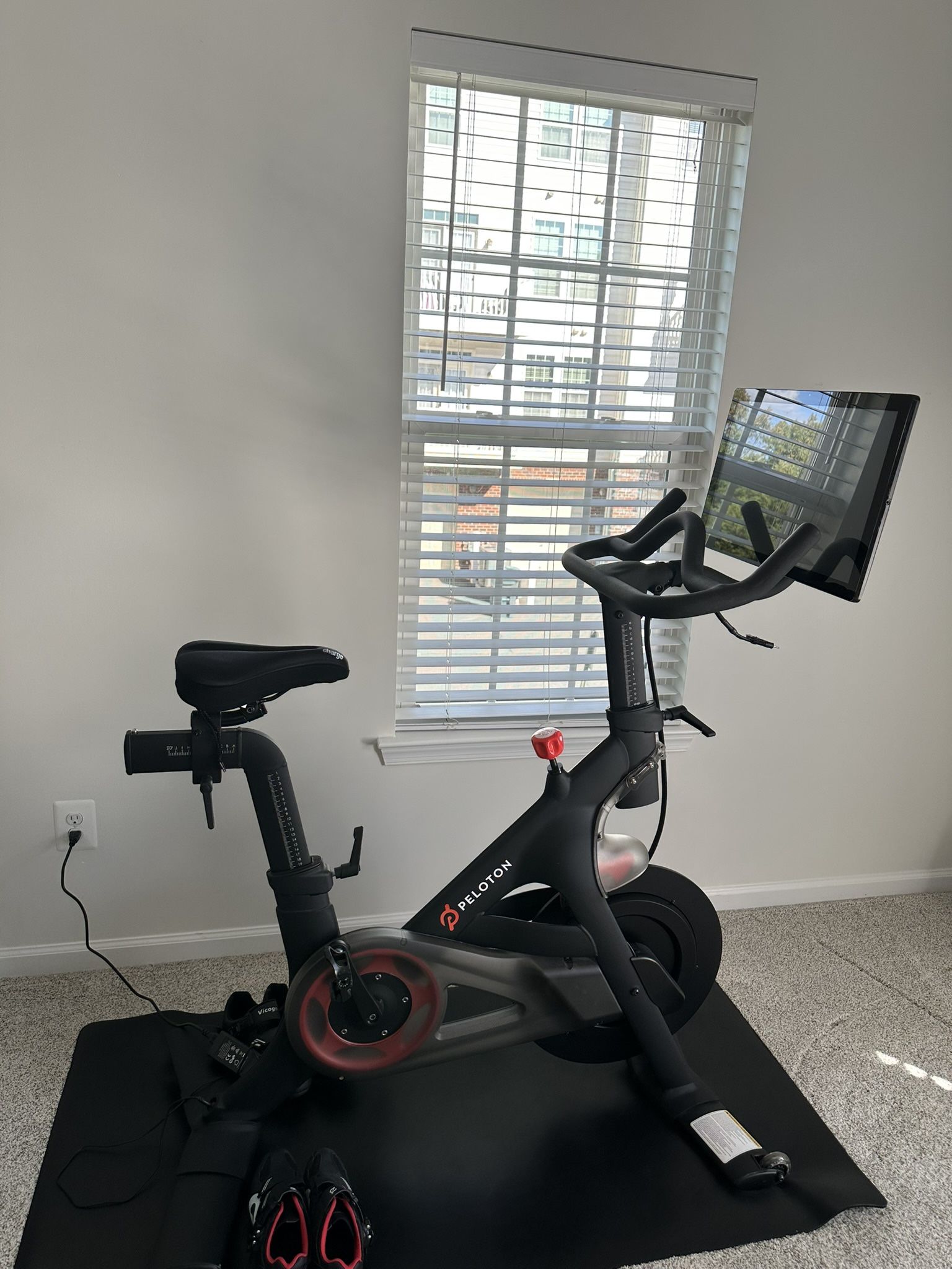 Like New Peloton Bike With Accessories