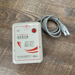 Barely used 1000w Watt Voltage Converter Transformer 110V to 220 V m