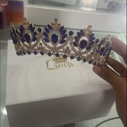 CROWNS