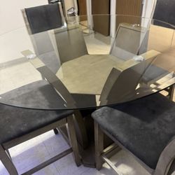 Elegant Raymour & Flanigan Glass Table – $300 (Cohoes, NY)