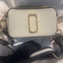 The Marc Jacobs Hand Bag 