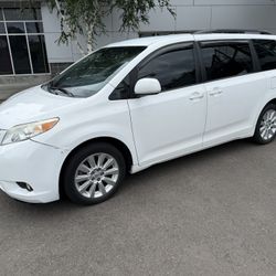 2011 Toyota Sienna