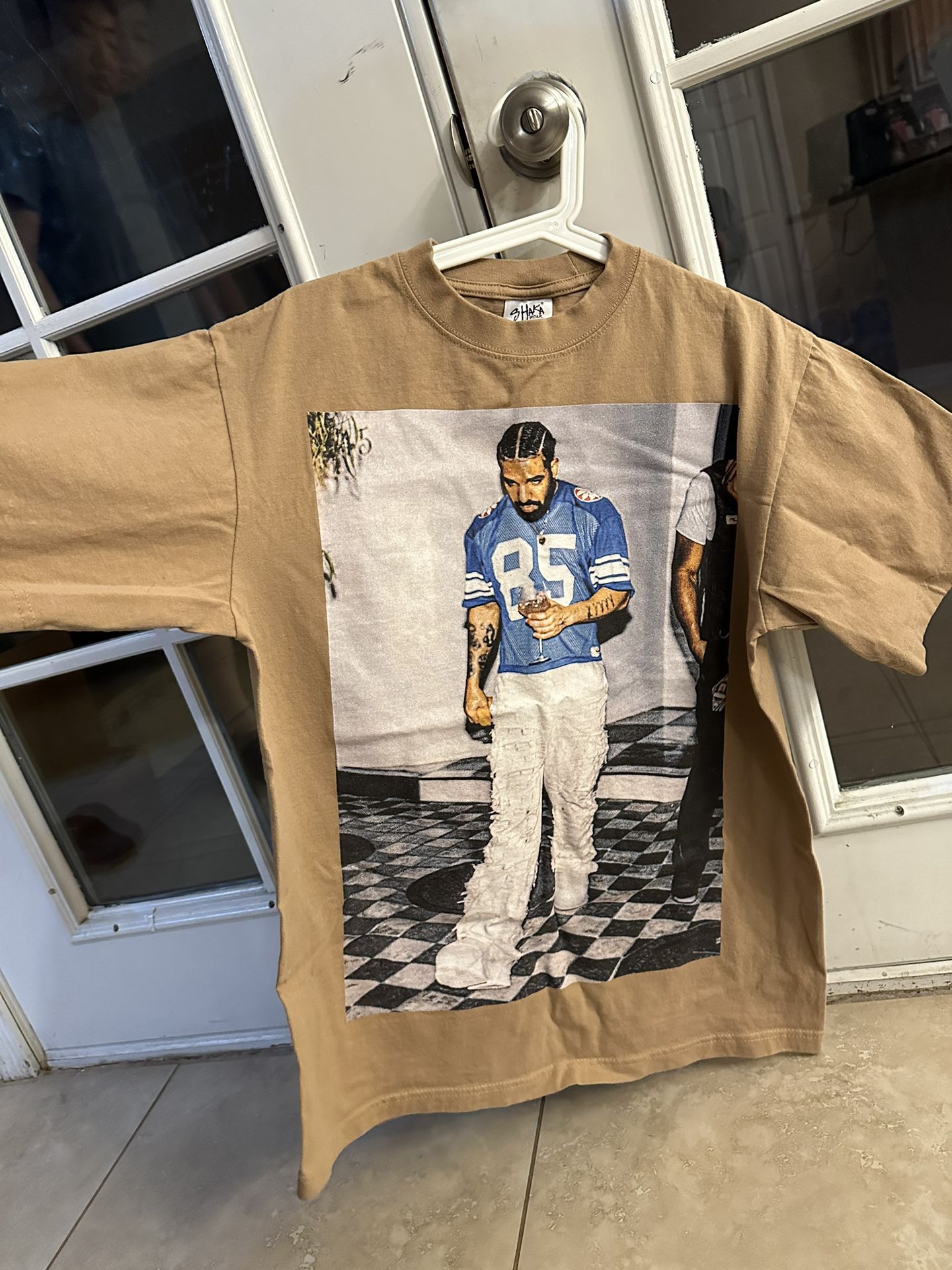 Drake T Shirt Brand New Size L