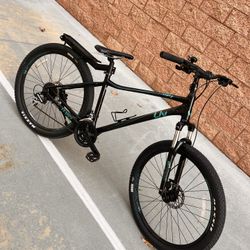 500$ Liv Tempt 3 Mineral Oil Brakes Mountain Bike Bmx 