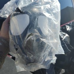 M40 GAS MASKS NEW and Canisters