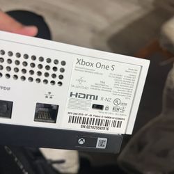 1TB XBOX ONE S 