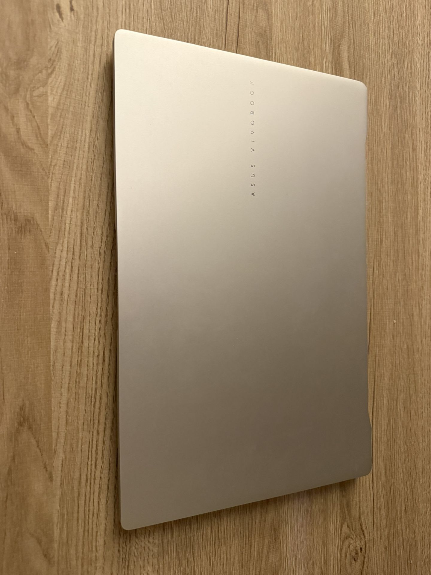 Asus VIVOBOOK S15 X-Elite 16gb Ram 1TB SSD OLED 120hz
