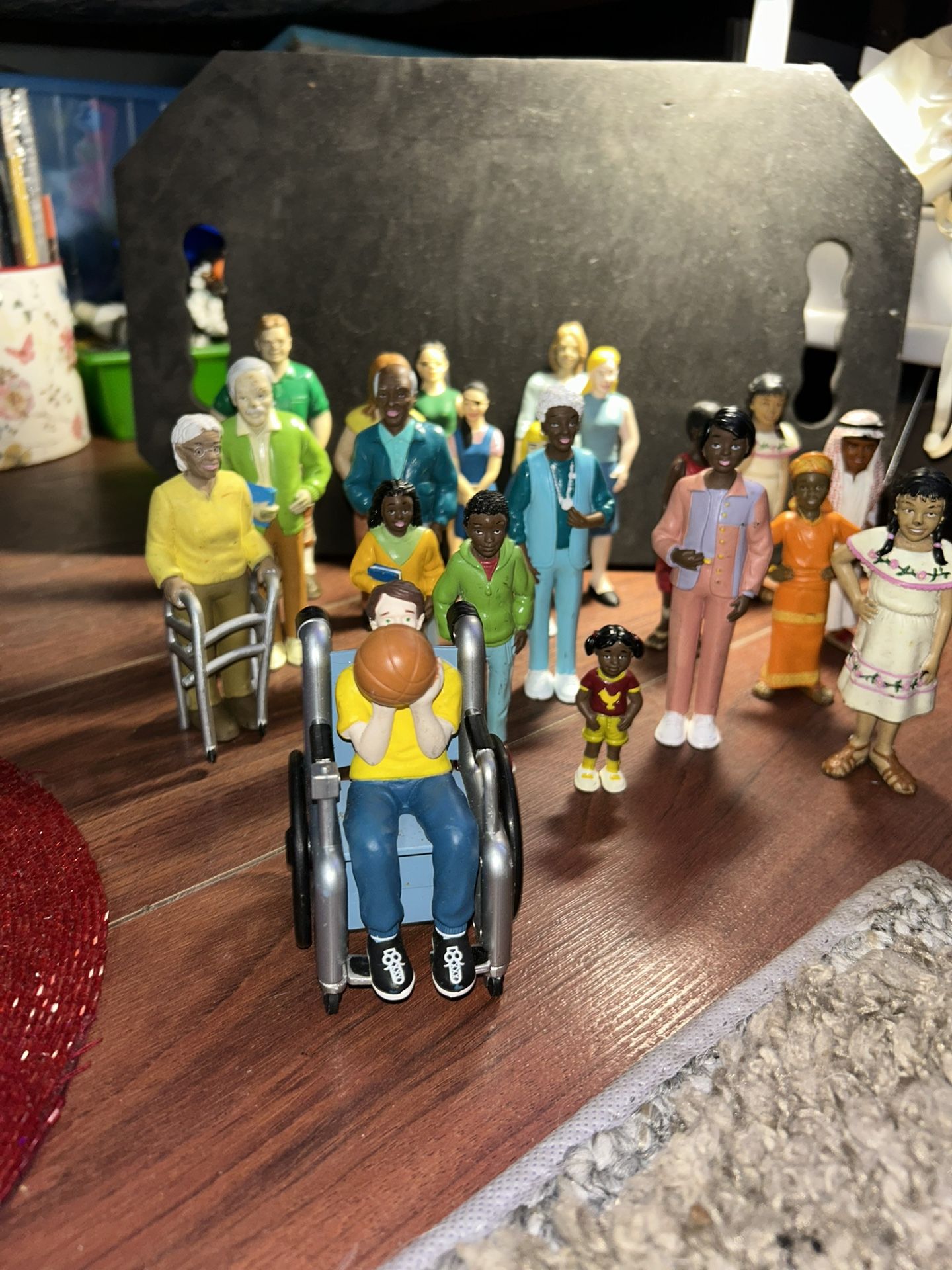 Creative mind, dolls