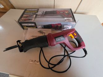 Reciprocating Saw with Rotating Handle