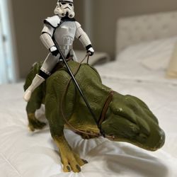 Star Wars  Hasbro 12” Scale Dewback And Sandtrooper