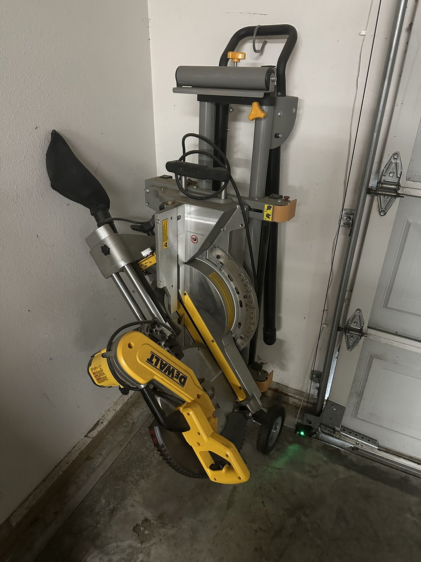 DeWalt Miter Saw