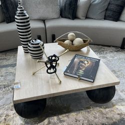 Transitional Style Coffee Table✨🪴