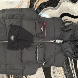 New Mens M/L Puffer Vest And Beanie As Set 