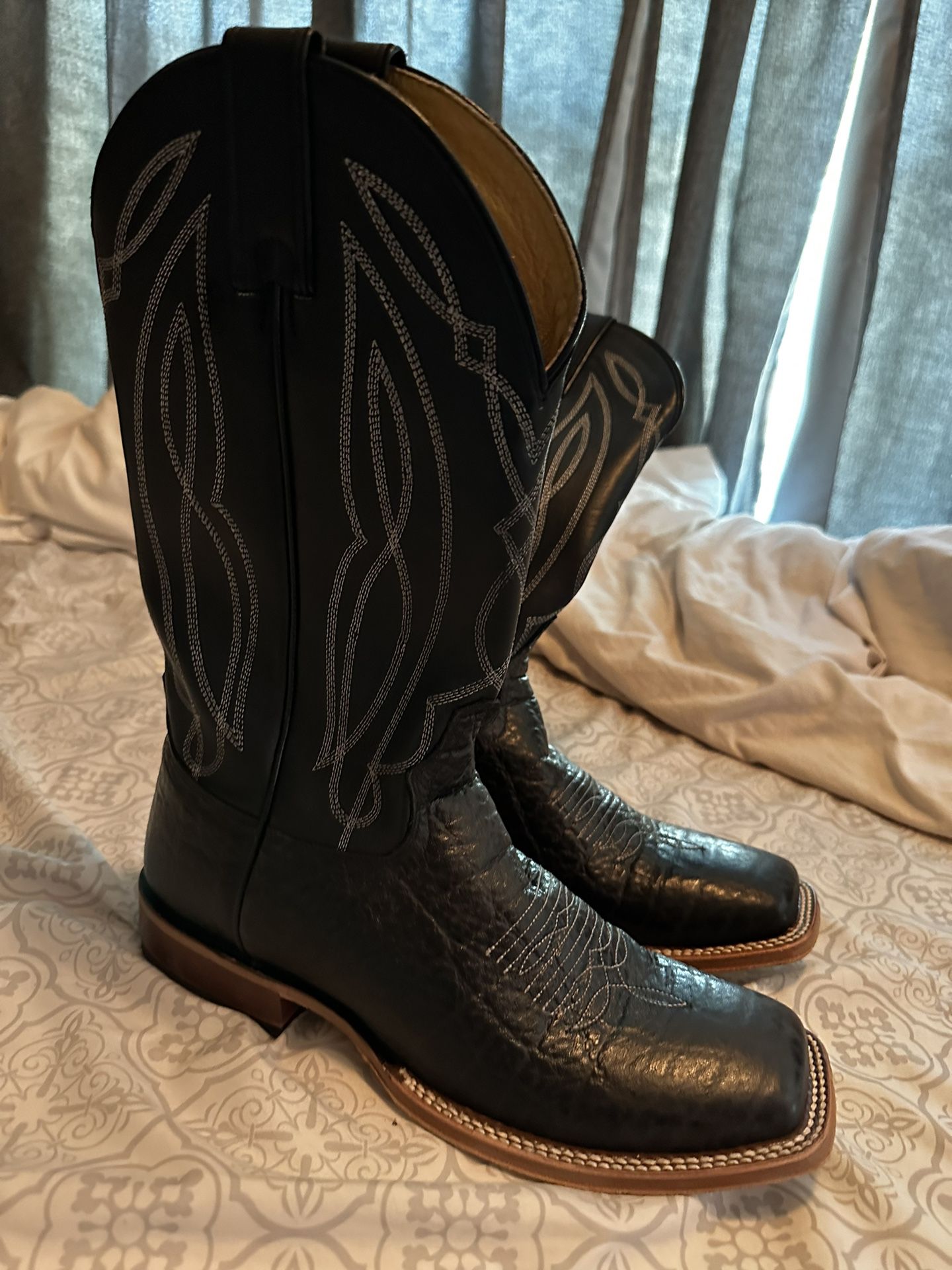 Black Leather Justin Boots