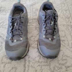 Keen Running Shoes - Size 9