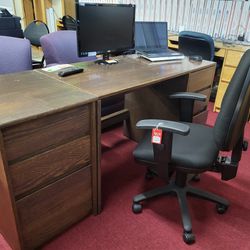 Executive Desk SET, Chairs And 2 Dressers