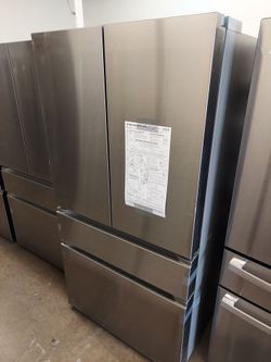 LG 30cu.ft 4-Door French-Door Refrigerator