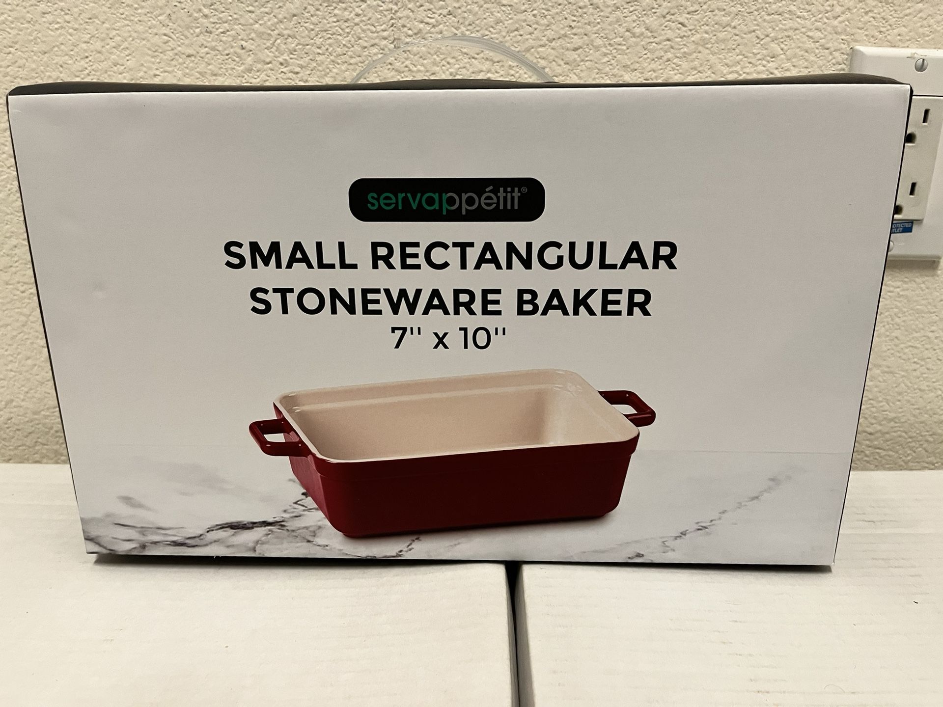 Servappetit  - Rectangular 7” X 10” - Stoneware  Baker - (New)