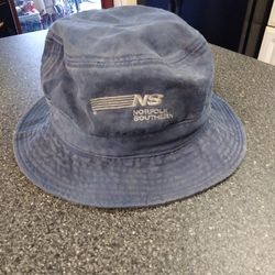 VINTAGE. JONZIE TYPE  NORFOLK  SOUTHERN  RAILROAD. HAT.  VERY  RARE.  50  BUCKS