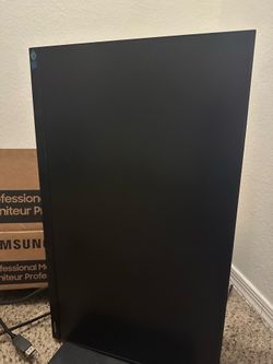 2 SAMSUNG MONITORS