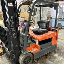 2007 Toyota Electric Forklift 