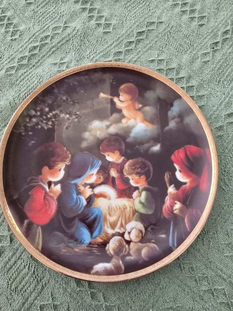 PRECIOUS MOMENTS BIBLE STORY PLATE COLLECTION