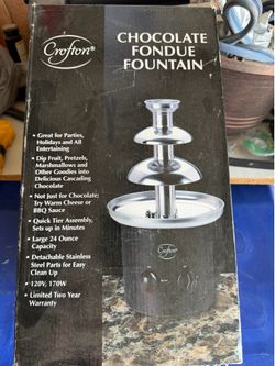 Crofton chocolate fondue Fountain – great for parties and holidays!
