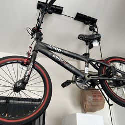 For Sale: 18" Kent Abyss Freestyle BMX Bike – Great for Kids!